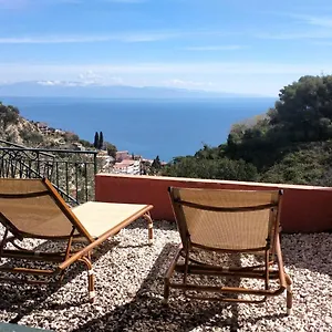 Vittorio - Splendid Panoramic Sea View Terrace Apartment Taormina